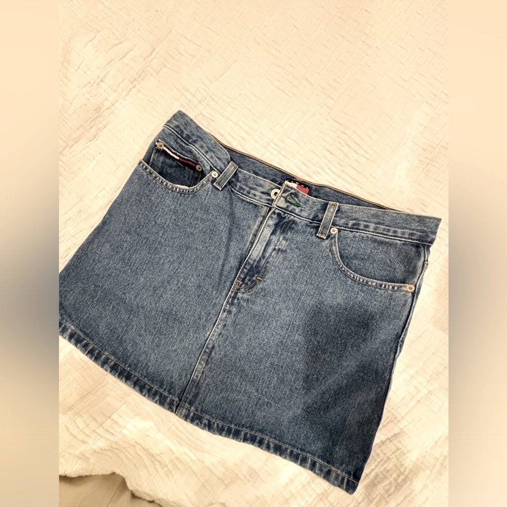 Tommy Hilfiger denim mini skirt